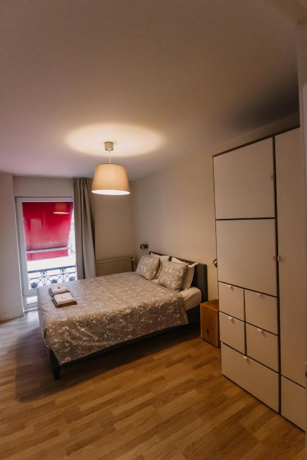 And Cozy In * Bruxelas